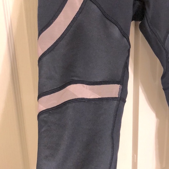 CALIA Carrie Underwood Capri Leggings - Picture 6 of 8